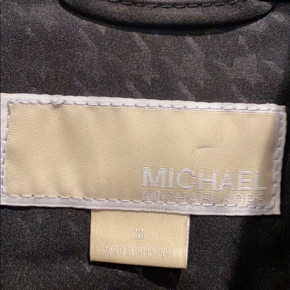 NEW Michael Kors Women’s Water Resistant Jacket - Picture 6 of 13